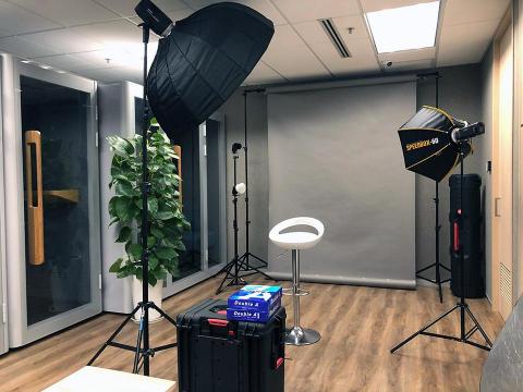 CANTONBROS - Corporate Headshot Photography Setup