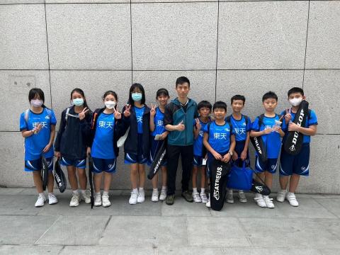 世紀羽毛球會 - Kelvin sir同學合照