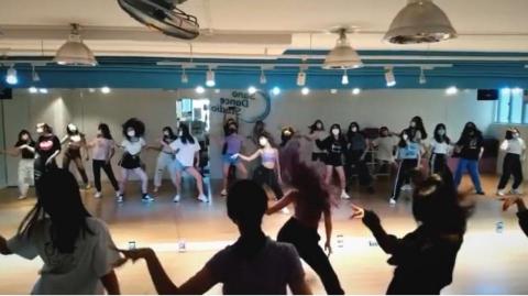 Miss Leung -  Miss Leung -