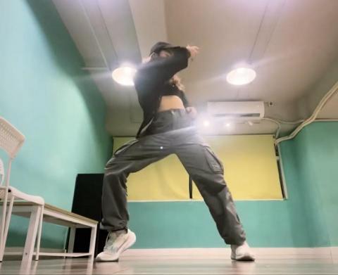 Miss Leung -  Miss Leung -