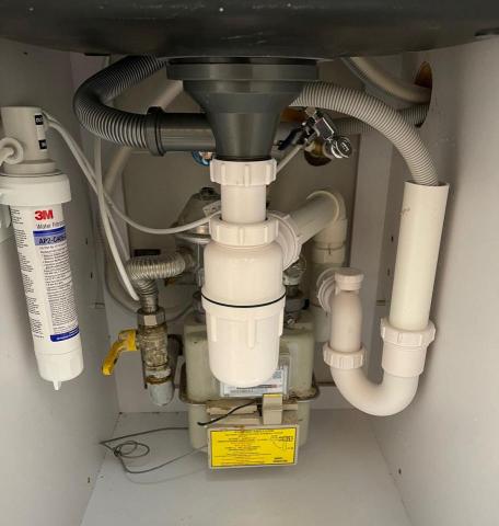 信希工程公司 - 水喉服務 - 信希工程公司

信希工程水喉及水管道服務包括，各種水喉維修，包括面盆、鋅盤、洗手盤，浴缸，企缸，抽水座廁、座廁廁所、馬桶排水速度、通渠、冷熱水管、配合裝修做衛浴工程和提供衛浴設備等等。