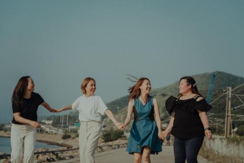 Gavin Yim - 家庭攝影 
2小時拍攝 
80張調色照片 
10張皮膚精修 
送一幅A3木框油畫 Gavin Yim - 家庭攝影 
2小時拍攝 
80張調色照片 
10張皮膚精修 
送一幅A3木框油畫