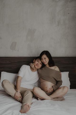 Gavin Yim - 孕照攝影 
2小時拍攝
80張調色相片
10張皮膚精修 Gavin Yim - 孕照攝影 
2小時拍攝
80張調色相片
10張皮膚精修