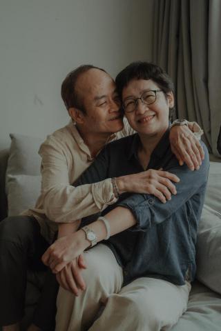 Gavin Yim - 家庭攝影 
2小時拍攝 
80張調色照片 
10張皮膚精修 
送一幅A3木框油畫 Gavin Yim - 家庭攝影 
2小時拍攝 
80張調色照片 
10張皮膚精修 
送一幅A3木框油畫