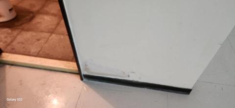 甲殼類大頭呆 - 牆面整修前