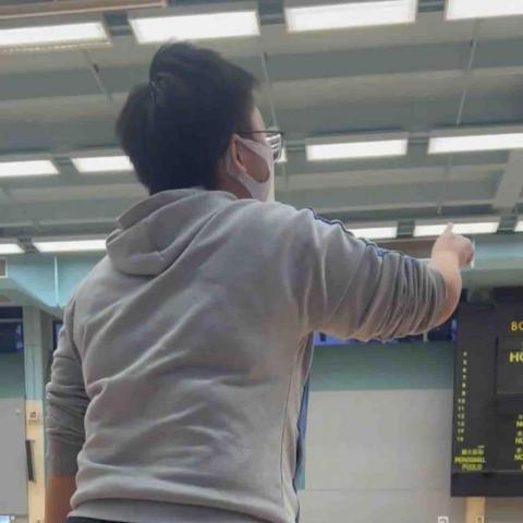 提供籃球班兒童服務的專家Helen Ng