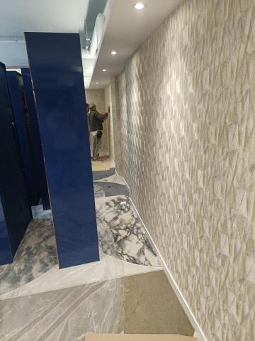 梁金洪 - 會議室做牆紙