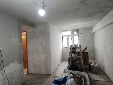 梁金洪 - 產底批灰