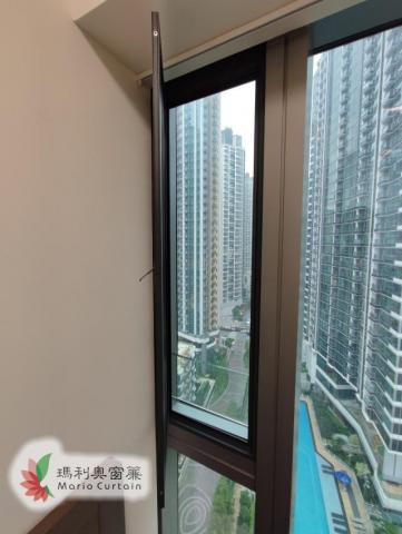 窗簾瑪利奧 - 啟德-掩門款高清不銹鋼網防蚊網(有鎖) 窗簾瑪利奧 - 啟德-掩門款高清不銹鋼網防蚊網(有鎖)