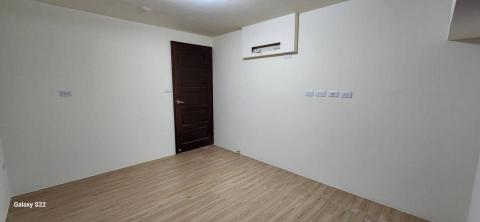 甲殼類大頭呆 - 苗栗縣竹南鎮，社區：La More 油漆完成品