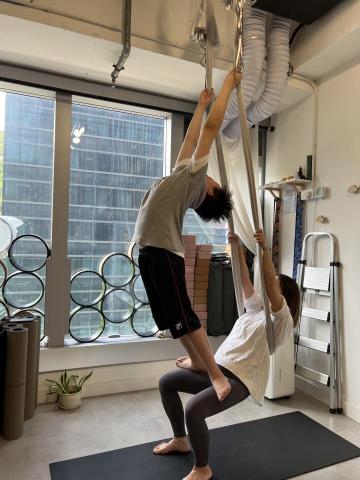 Yoga Base - 親子空中瑜伽 Yoga Base - 親子空中瑜伽