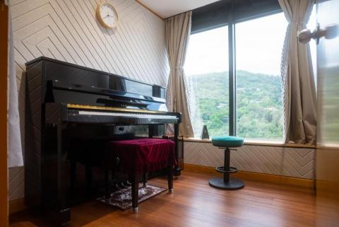 Magic Wong - 樂器教室宣傳照