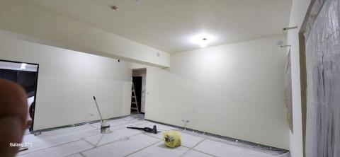 甲殼類大頭呆 - 新竹市，社區：金雅昕觀邸，水泥漆上漆，施工中