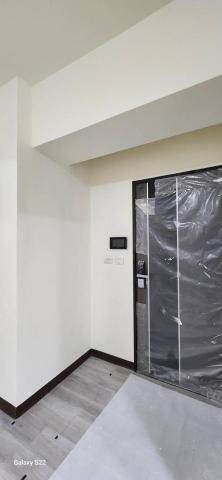 甲殼類大頭呆 - 新竹市，社區：金雅昕觀邸，水泥漆上漆，施工中