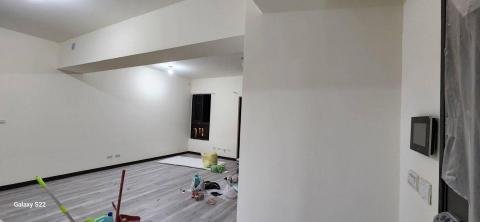 甲殼類大頭呆 - 新竹市，社區：金雅昕觀邸，水泥漆上漆，施工中