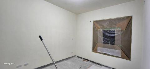 甲殼類大頭呆 - 新竹市，社區：金雅昕觀邸，水泥漆上漆，施工中