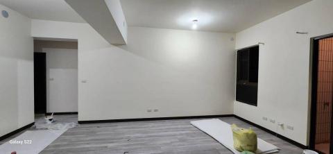 甲殼類大頭呆 - 新竹市，社區：金雅昕觀邸，水泥漆上漆，施工中