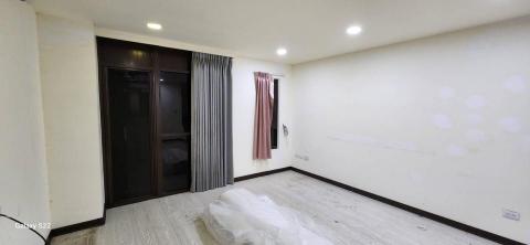 甲殼類大頭呆 - 苗栗縣竹南鎮，社區：La More，乳膠漆+壁紙清除+清運+局部批土，施工中