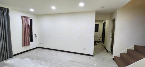 甲殼類大頭呆 - 苗栗縣竹南鎮，社區：La More，乳膠漆+壁紙清除+清運+局部批土，施工中