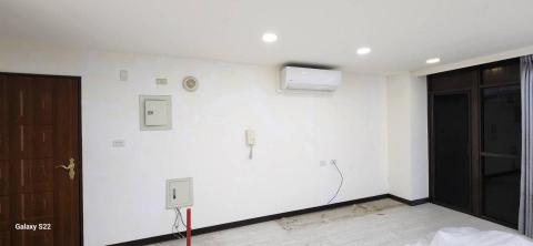 甲殼類大頭呆 - 苗栗縣竹南鎮，社區：La More，乳膠漆+壁紙清除+清運+局部批土，施工中