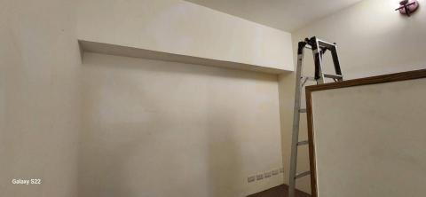 甲殼類大頭呆 - 苗栗縣竹南鎮，社區：La More，乳膠漆+壁紙清除+清運+局部批土，施工中