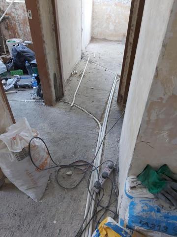 傑師兄 - 鋪設喉管/電線＆加改電箱工程