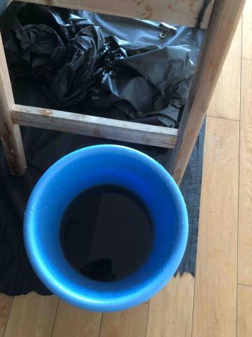 誠記冷氣 - 洗出好多黑水、污糟野