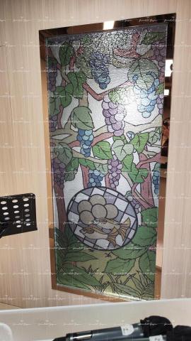 Scarlet Desna - 教會毛玻璃設計實物