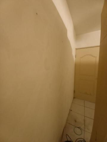 甲殼類大頭呆 - 新竹市，全室不含天花板乳膠漆，社區：工研雙星，批土+防水抗裂水泥+防水漆，全部完成，施工中