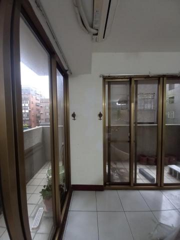 甲殼類大頭呆 - 新竹市，全室不含天花板乳膠漆，社區：工研雙星，批土+防水抗裂水泥+防水漆，全部完成，施工中