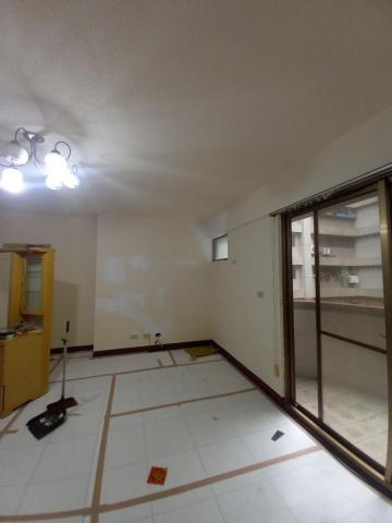 甲殼類大頭呆 - 新竹市，全室不含天花板乳膠漆，社區：工研雙星，施工中