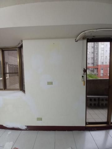 甲殼類大頭呆 - 新竹市，全室不含天花板乳膠漆，社區：工研雙星，批土+防水抗裂水泥+防水漆，全部完成，施工中