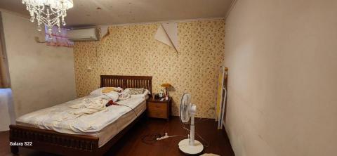 甲殼類大頭呆 - 新竹市東區，社區名稱：比利弗山莊 乳膠漆+拆除壁紙 施工前