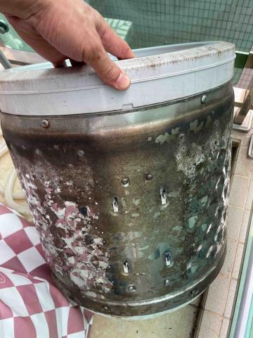 陳師傅 - 洗衣機內筒係比垃圾桶污糟的?? 陳師傅 - 洗衣機內筒係比垃圾桶污糟的??