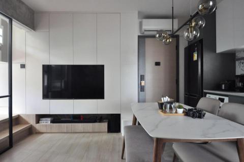 KingDesign - 新居屋 350尺
開放式廚房
兩房設計
高身電視櫃，極大儲物空間
小朋友房用玻璃間隔
令陽光可以照入屋內
令空間感大大提高