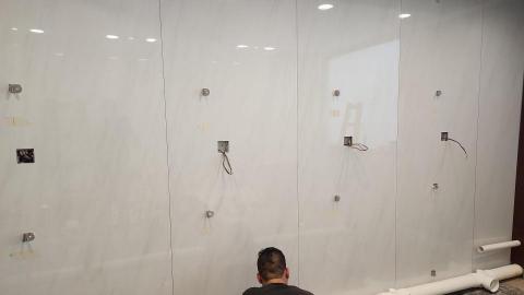 趙師傅 - 岩板安裝