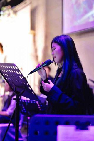 Lose Wing 盧思穎 - 