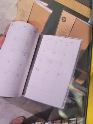 Lexia Lo - global languages project management ☆ linguistics relationships support ☆