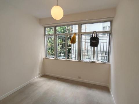 新進油漆工程公司 - 大坑宏豐臺鏟底油漆完成 新進油漆工程公司 - 大坑宏豐臺鏟底油漆完成