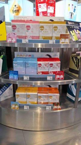 Gabe Lee - 松本清商品架 Gabe Lee - 松本清商品架