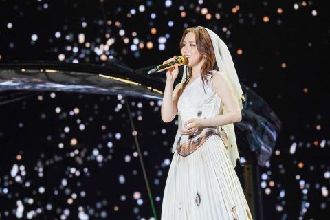 Ken ho - 鄧紫棋 演唱會