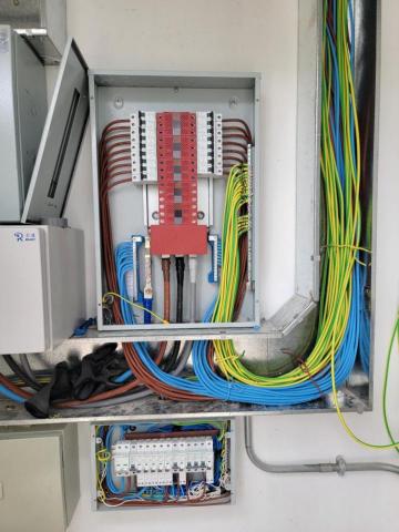 旭立工程有限公司 - 新安裝電箱 旭立工程有限公司 - 新安裝電箱