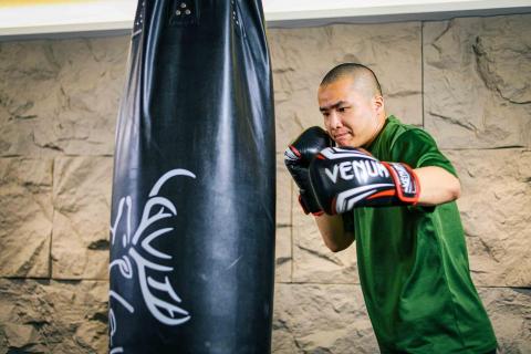 LaVita Fitness - ? 為什麼選擇 LaVita?
•  專業教練團隊一對一指導
•  科學化訓練方案
•  多元化課程選擇
•  便捷的交通位置
•  舒適寬敞的運動空間
•  完善的配套設施
 LaVita Fitness - ? 為什麼選擇 LaVita?
•  專業教練團隊一對一指導
•  科學化訓練方案
•  多元化課程選擇
•  便捷的交通位置
•  舒適寬敞的運動空間
•  完善的配套設施