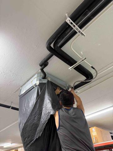弘晉工程有限公司 - 清洗卡式冷氣機 弘晉工程有限公司 - 清洗卡式冷氣機
