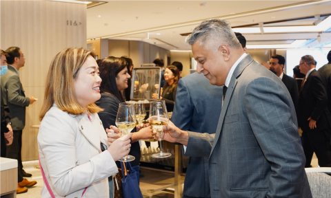 Maggie Chan - Event Photography, Indoor Shooting, Digital Camera