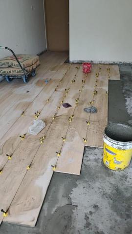 冷氣先鋒,裝修先鋒,永恆建造業團隊。 - 屋苑 起地台及重鋪木紋磚 冷氣先鋒,裝修先鋒,永恆建造業團隊。 - 屋苑 起地台及重鋪木紋磚