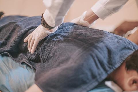 東方朔中醫推拿 - 