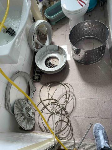 陳師傅 - 拆機深層清洗過程 陳師傅 - 拆機深層清洗過程