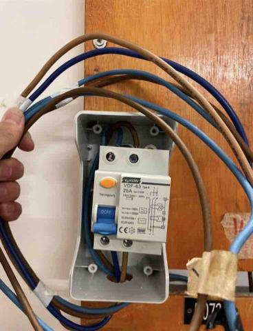 世一工程製作有限公司 - 