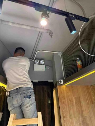 K12 Engineering Limited - 健身室喇叭做燈喉拉線